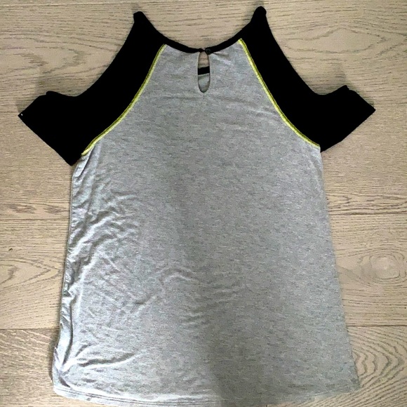 TARGET I Open- Shouldered Grey and Black Shirt - Picture 2 of 3